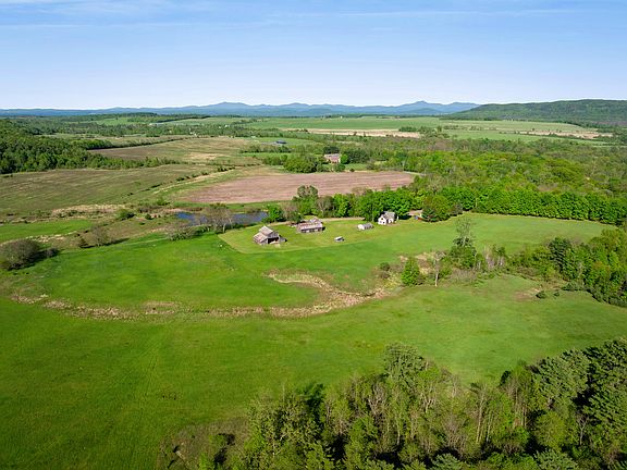 2nd image of 33 County Home Way