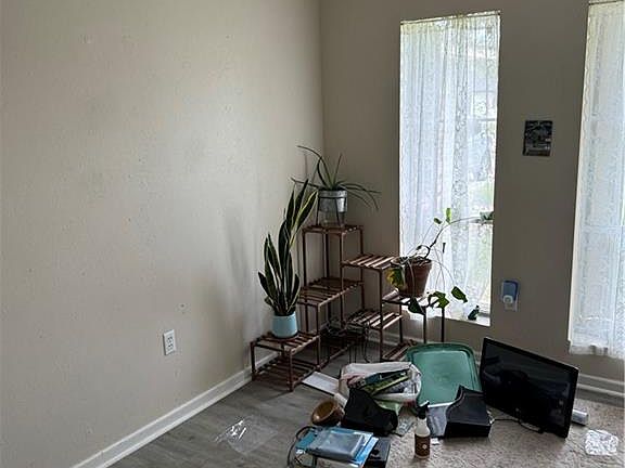 5th image of 310 Almond Creek St