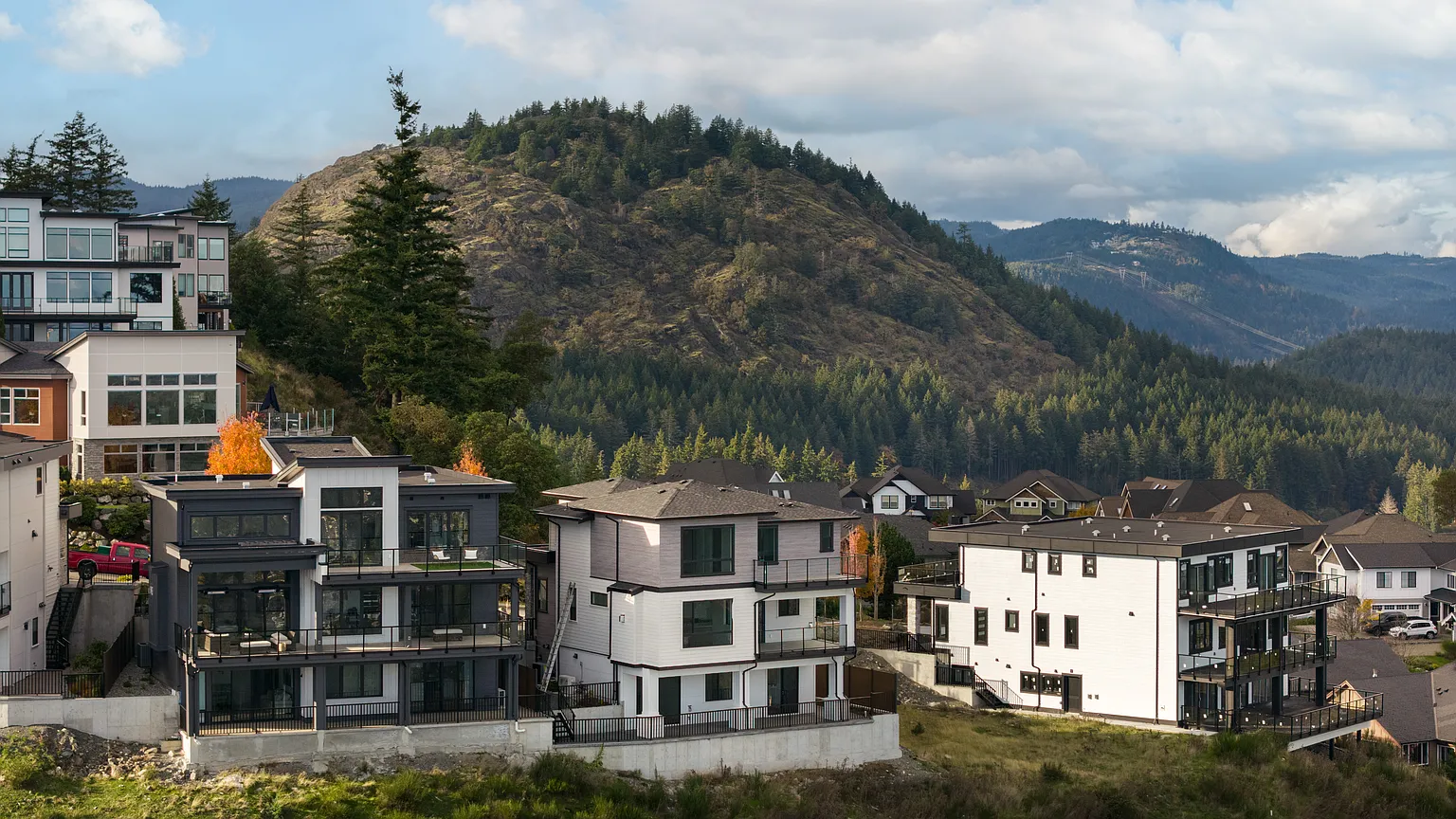 2185 Navigators Rise photo 1