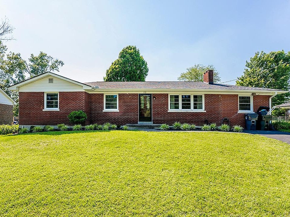 1st image of 212 Pembroke Dr