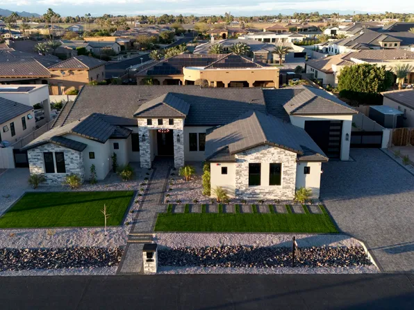 18024 W MONTEBELLO Avenue, Litchfield Park, AZ 85340