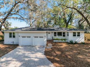 1653 Holly Oaks Lake Rd W, Jacksonville, FL 32225