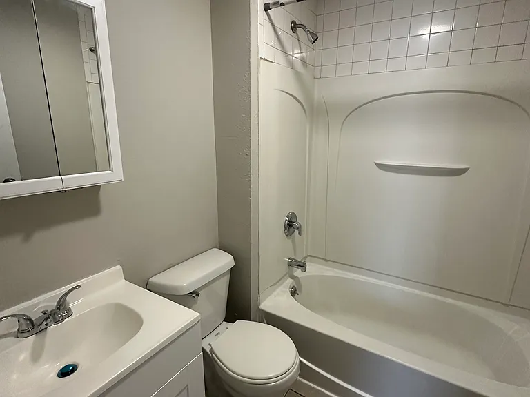 103 Sheffield Ave #2 — Photo 8