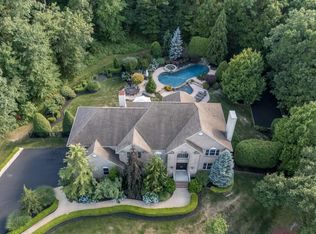14 Greentree Ct, Howell, NJ 07731