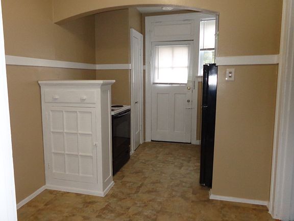 2nd image of 4239 Lawn Ave APT 2N