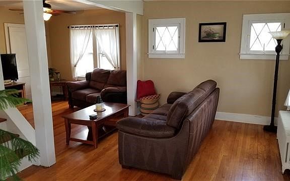 Living Room flows to family room.