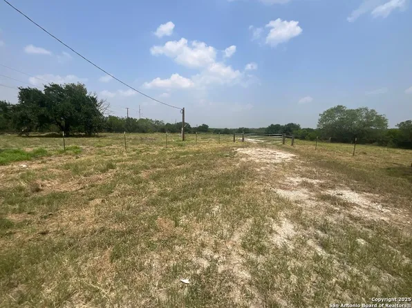 1241 S Sh-123 LOT AB379, Karnes City, TX 78118