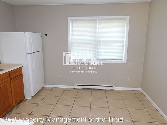 3rd image of 1500 Autumn Dr APT B