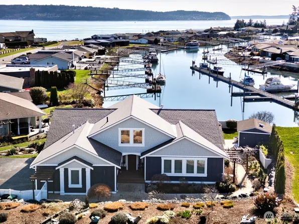 2251 Mariner Beach Drive, Oak Harbor, WA 98277