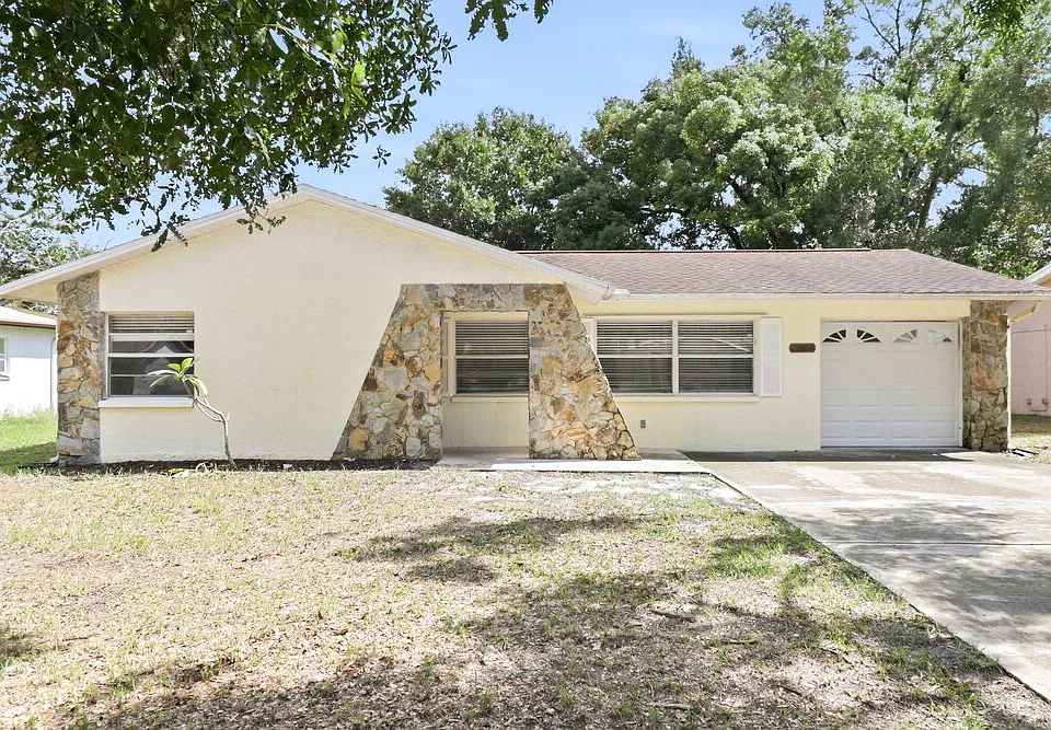 4404 Sawgrass Blvd