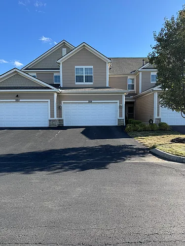 3229 Rossmore Cir Photo 1