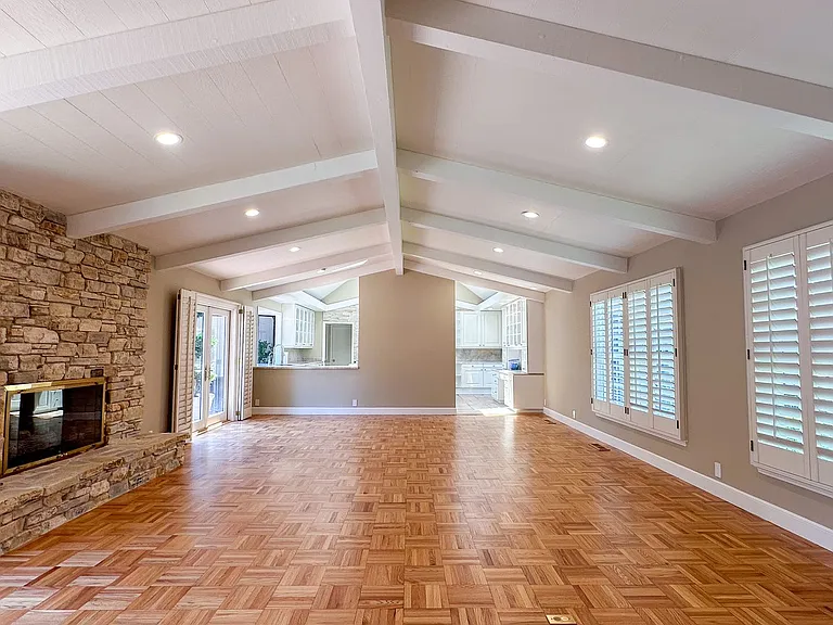 14402 Donna Ln — Photo 10