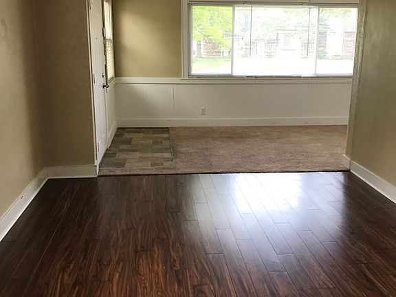 2nd image of 5003 N Bellevue Pl