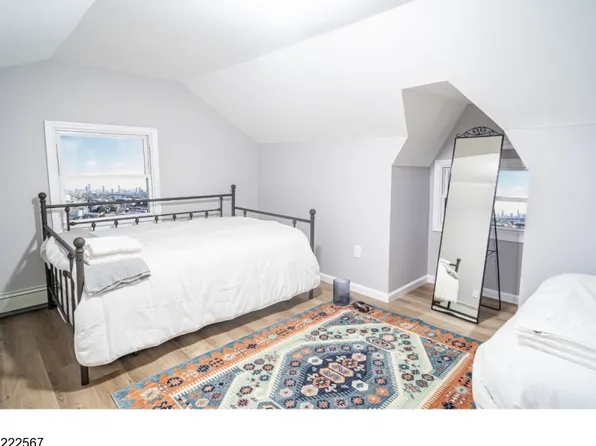 437 7Th Ave W, Newark City, NJ 07107