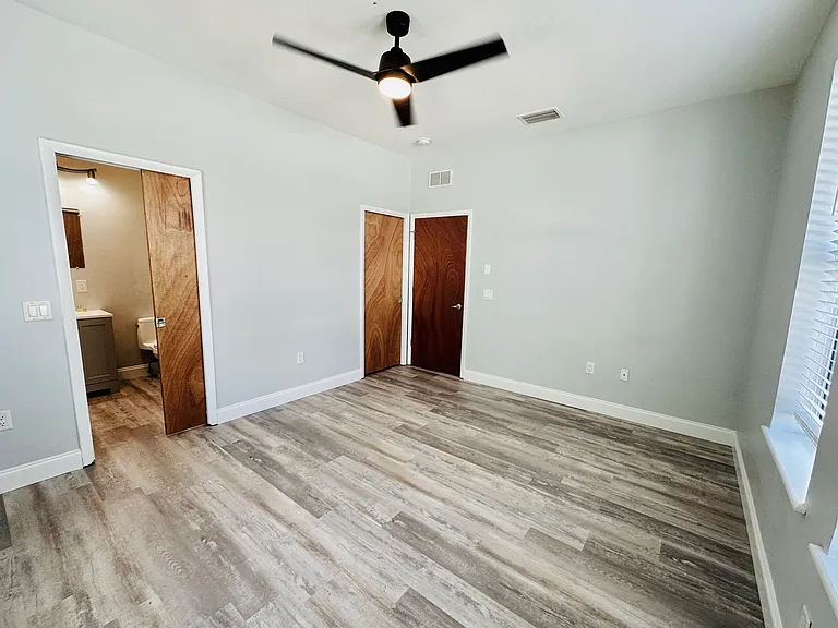 Upstairs master bedroom with walk-in shower, bathroom, walk in closet - comes with blinds