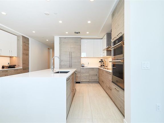 4th image of 301 1ST STREET S #804