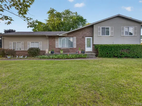 2471 Valley Church Dr, Clio, MI 48420