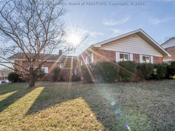 5201 Hammons Dr, Charleston, WV 25313