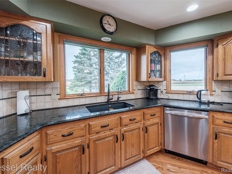 9961 Dolan Rd, photo 11