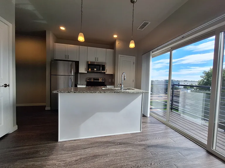 22 Spruce — Photo 32