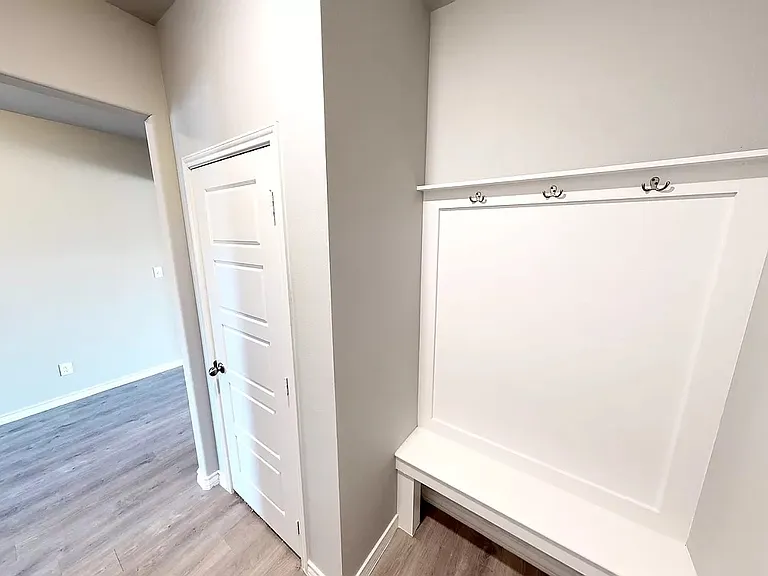 5803 Waverly Ave — Photo 20