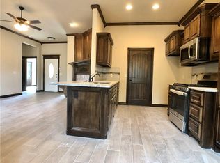 1308 Regency Blvd, Moore, OK 73160