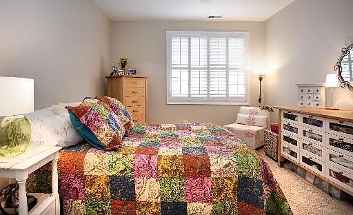 5th image of 4553 N Magnolia Ave APT 401