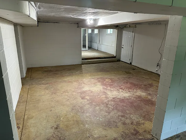 5736 Madison Ave — Photo 10