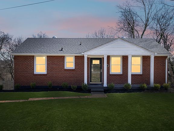 2nd image of 833 Rose Park Dr