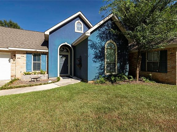 4th image of 61364 Magnolia Dr