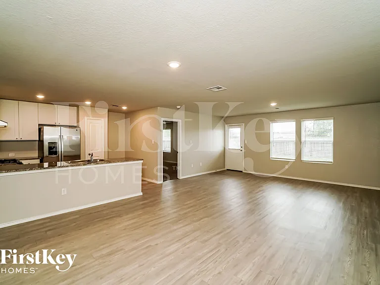 1830 Morse Way — Photo 5