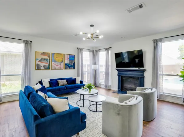 5832 Clear Creek Dr, Haltom City, TX 76137