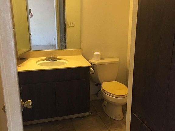 5th image of 3524 W Dunlap Ave #137