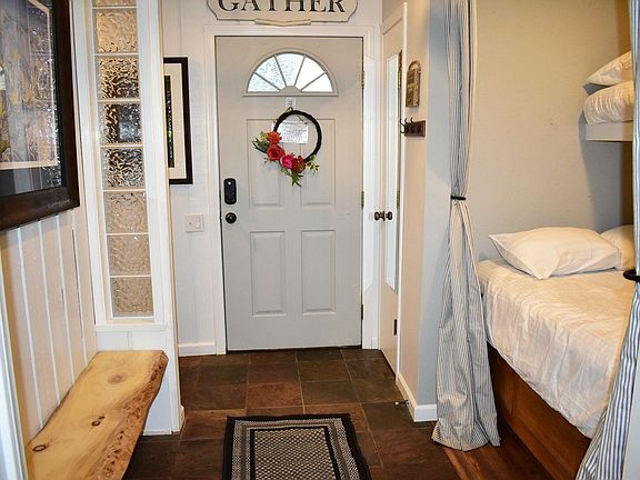 3rd image of 244 Lakeview Blvd #129