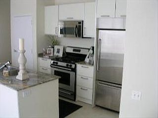 2nd image of 645 N Kingsbury St APT 1806