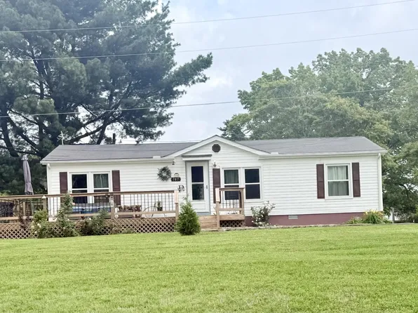 707 E Broad St, Dickson, TN 37055