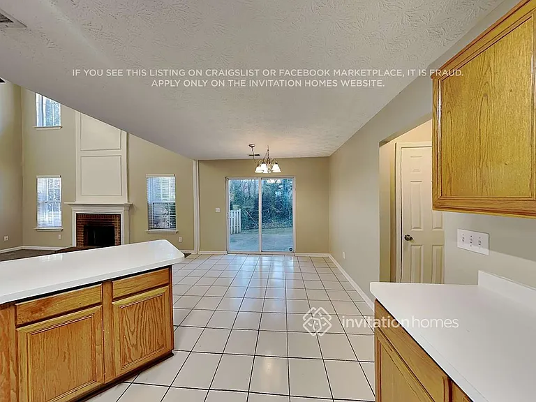 3262 Ashgrove Ln SW — Photo 10