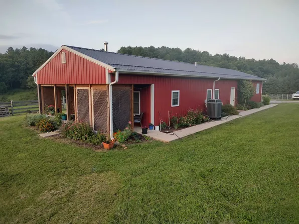 1140 Powder Mill Rd, Ivanhoe, VA 24350