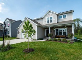 540 Wild Oak Rd, Hartland, WI 53029