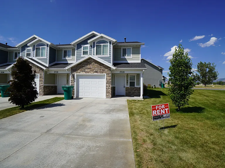 4328 W 5775 S #2D — Photo 1