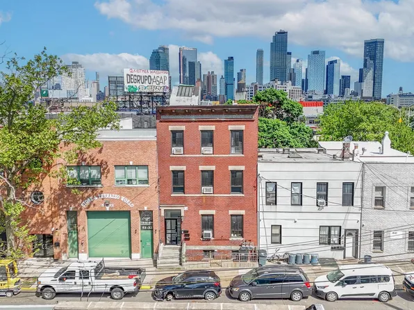 5130 35th Street, Long Island City, NY 11101