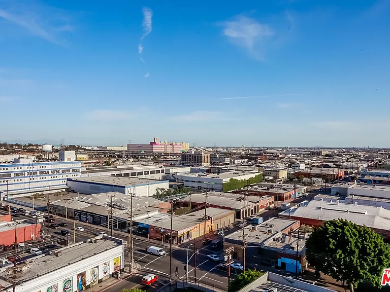 1850 Industrial St #Penthouse 9 — Photo 44