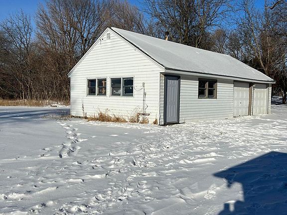 3rd image of 202 Western Ave