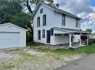 1409 Spring St, Coshocton, OH 43812