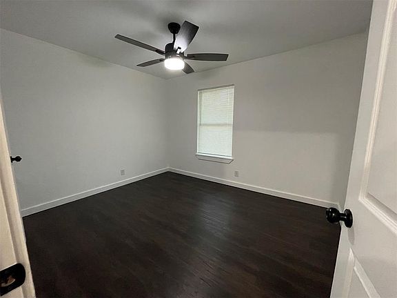 4th image of 807 E Florida St