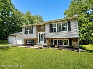 3626 Bristol Cir W, East Stroudsburg, PA 18302