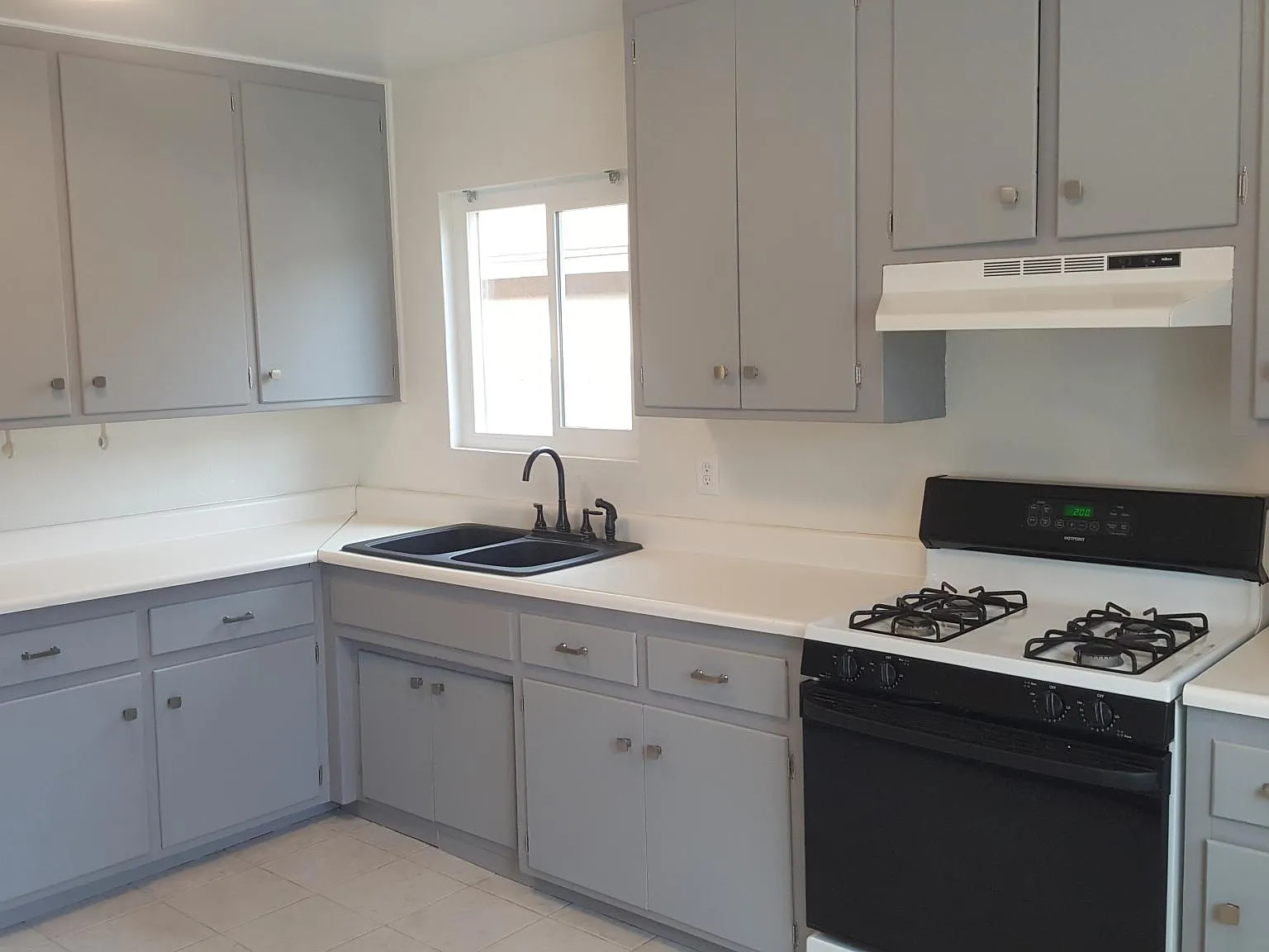 3 bed, 1362 sqft, $3,600 — Photo 3
