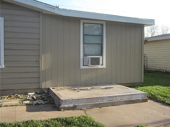 2nd image of 5281 Pueblo Dr