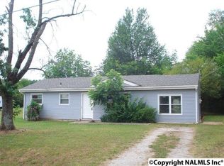 1913 Catchings Dr, Huntsville, AL 35806