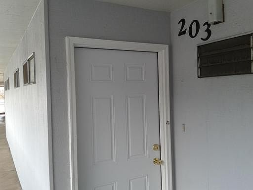 1st image of 1665 Siskiyou Blvd APT 203